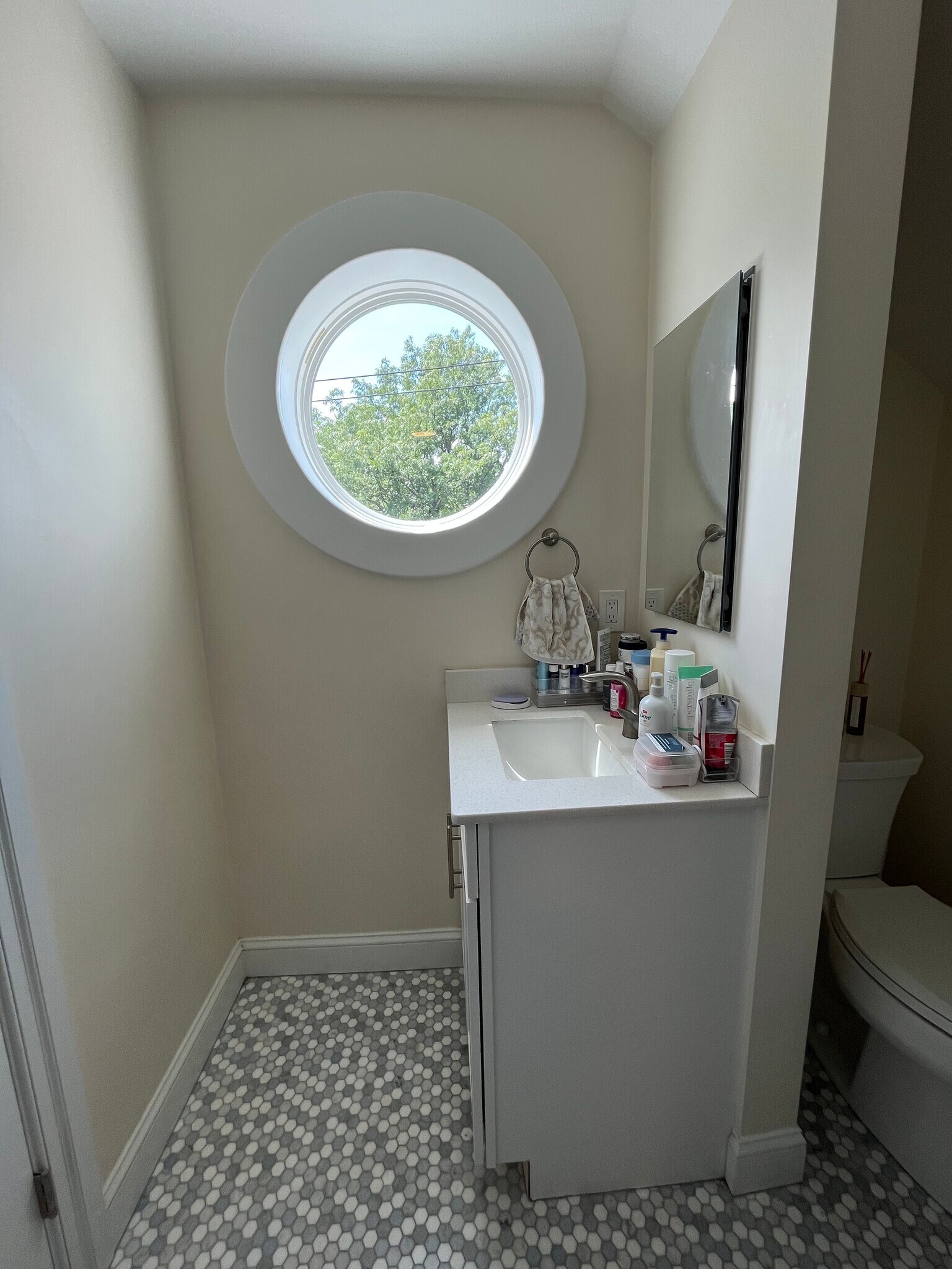 Building Photo - 925-927-927 Massachusetts Ave