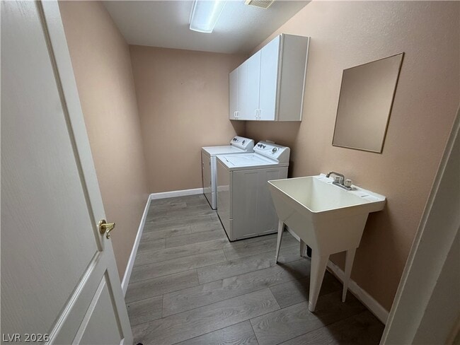Building Photo - 2381 Goldfire Cir