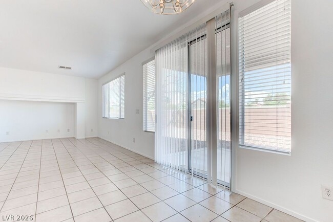 Building Photo - 9548 W Spring Blush Ave