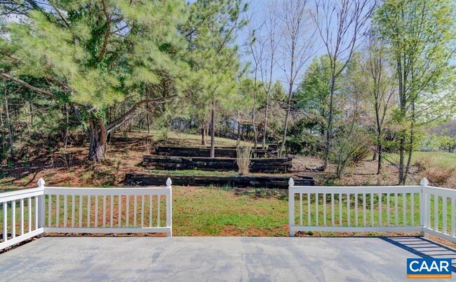 Building Photo - 71 Harmony Ln