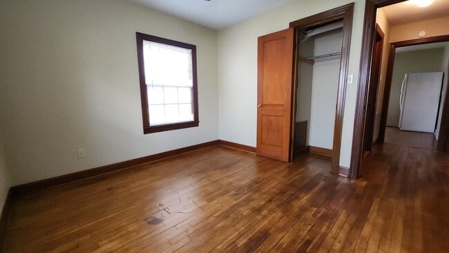 Building Photo - 1416 N Detroit Ave