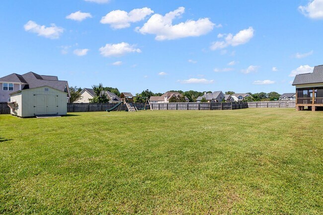 Building Photo - **Spacious 3bd/3ba in Raleigh**
