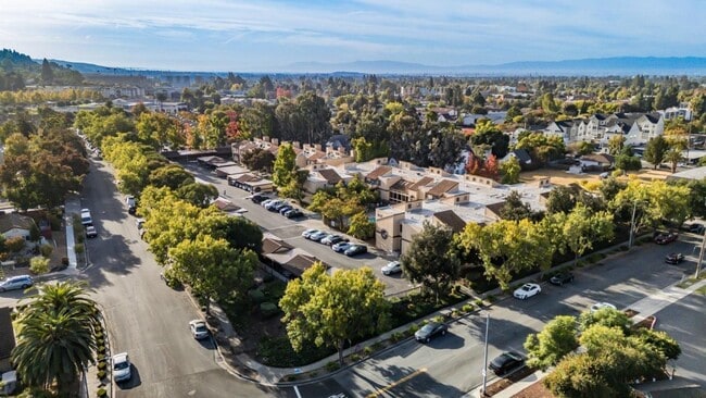 Building Photo - 3300 Wolcott Cmn