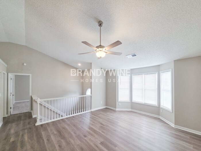 Building Photo - 10342 Commons Crossing