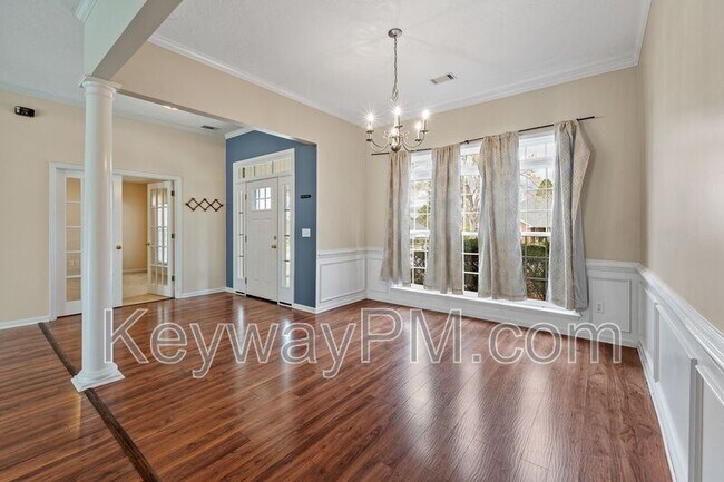 Building Photo - 435 St Julian Pl