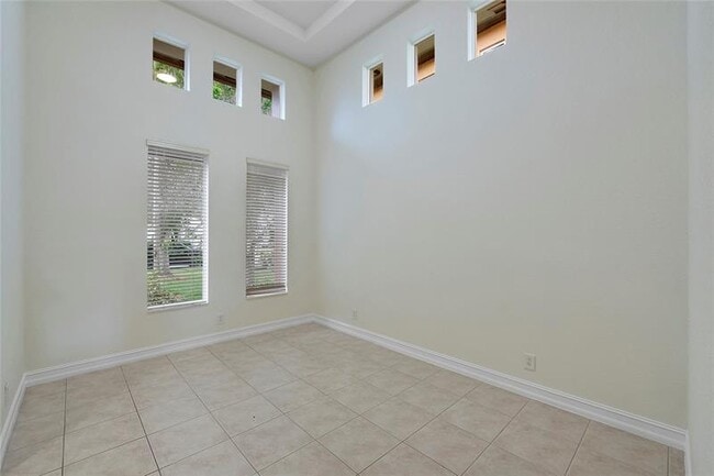 Building Photo - 8215 NW 125th Ln