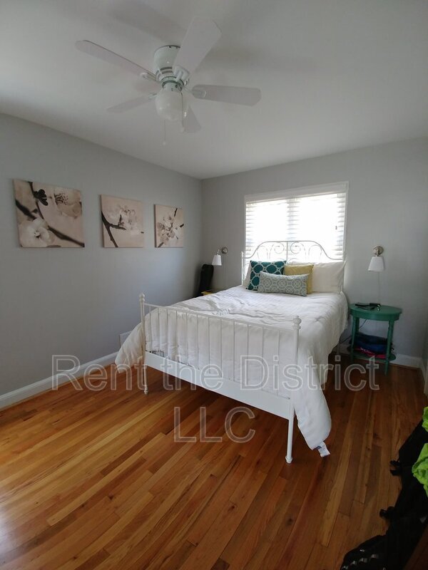 Building Photo - 4839 Yuma St NW