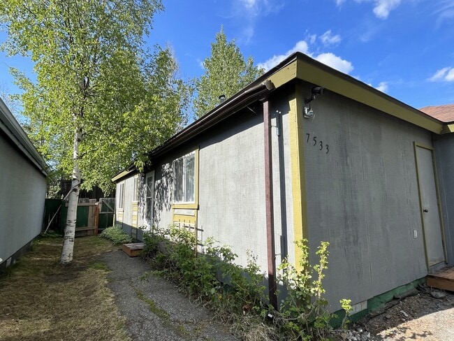 Building Photo - 7533 Regal Mountain Dr