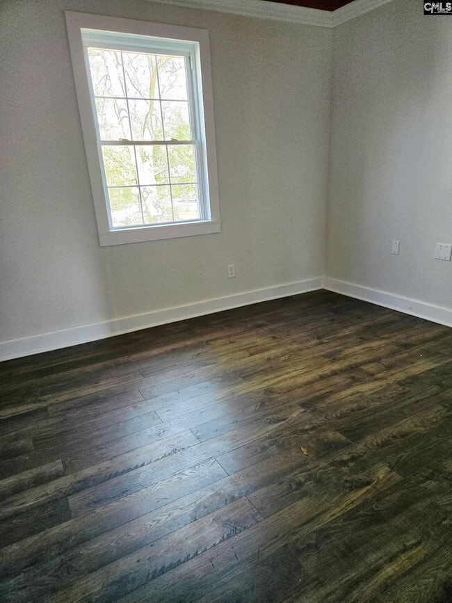 Building Photo - 641 Brooks Ave