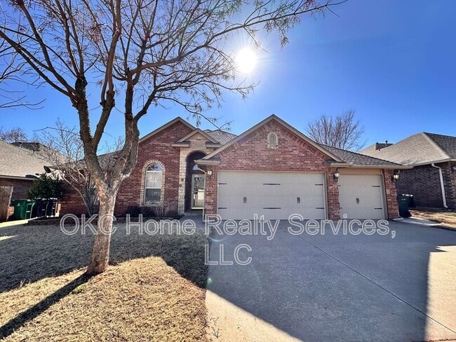 Building Photo - 13204 SW 2nd Terrace