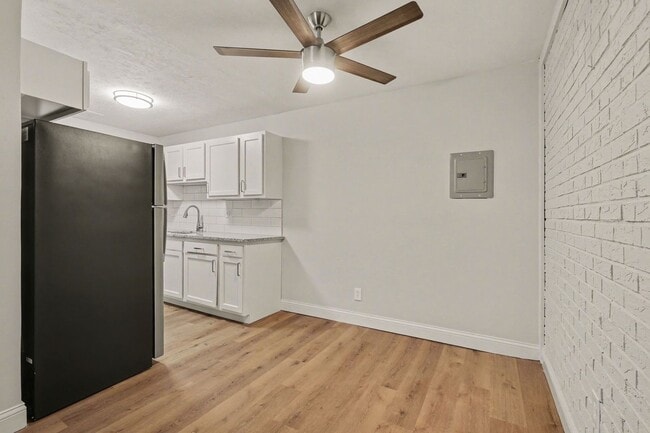 Interior Photo - 43Hundred at Batavia