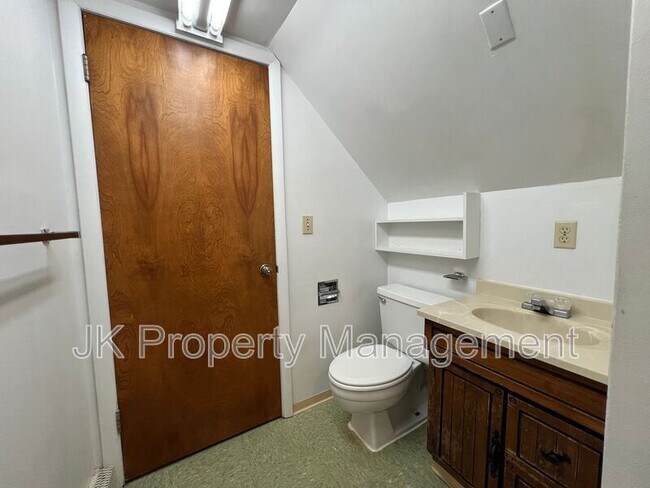 Building Photo - 1927 7th Ave N