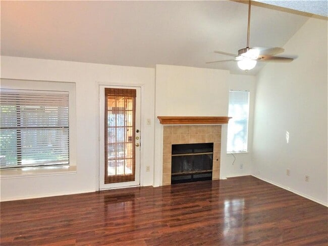 Building Photo - 12811 Steeple-Chase Dr