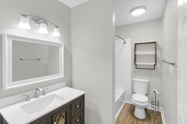 Building Photo - 18 Harbour Walk Townhouses