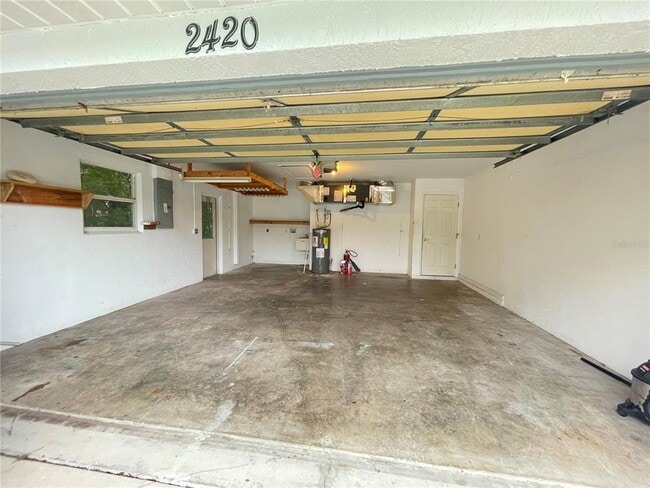 Building Photo - 2420 Dumont Ln