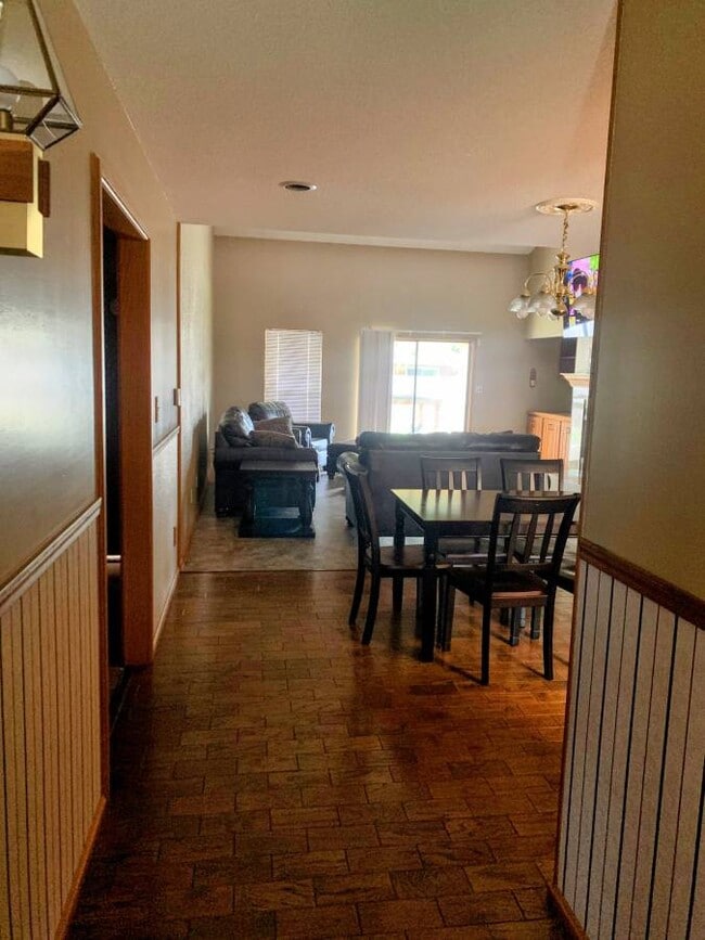 Entryway - 107 S Abbey Ln