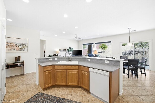 Building Photo - 2635 Solera Moon Dr