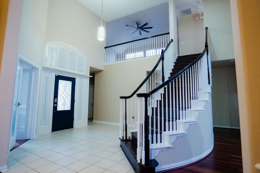 Building Photo - 3404 Wimbledon Dr