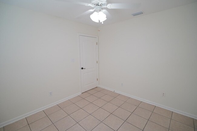 Building Photo - 9329 Tuscany Dr