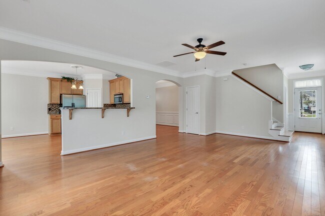 Building Photo - 175 Summer Hill Ct