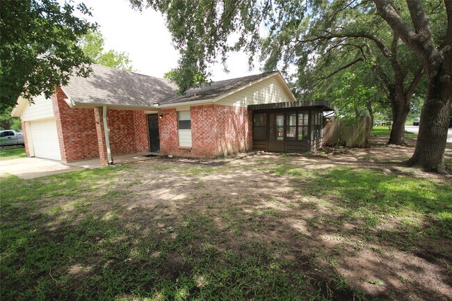 Building Photo - 5302 Town Park Blvd