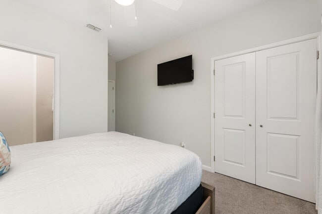 Building Photo - 204 Las Joyas Blvd