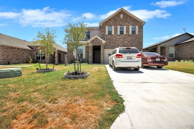 Building Photo - 668 Bailey Park Dr