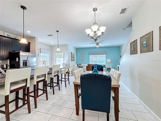 Building Photo - 1596 Moon Valley Dr