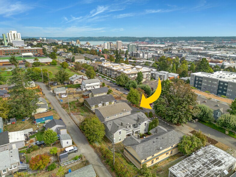 Building Photo - 2412 S I St