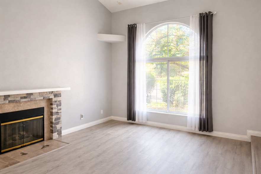 Building Photo - 8031 Dorinda Ave