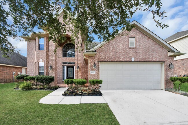 Building Photo - 8627 Sweet Pasture Dr