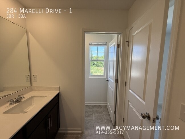Building Photo - 284 Marelli Dr