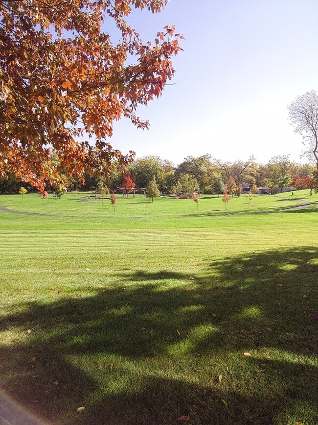 Building Photo - 11 Dunlap Rd