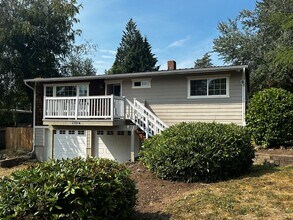 Building Photo - 3Bd/1.5Ba Renton House