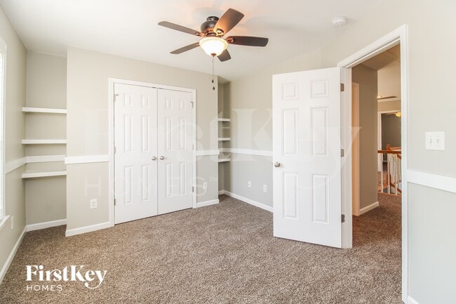 Building Photo - 156 Hazelwood Ct