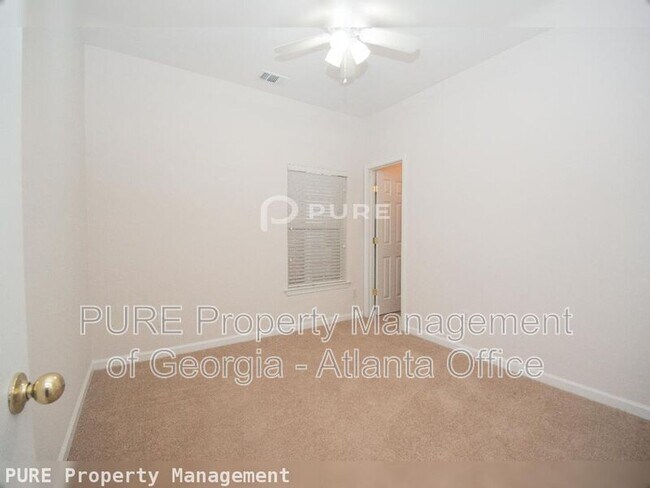 Building Photo - 1616 Donovan's Ridge