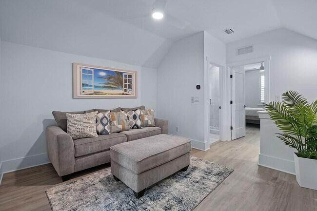 Building Photo - 5484 3rd St