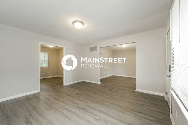 Building Photo - 3 Bedroom Pet-Friendly Home in BELTON, MO ...
