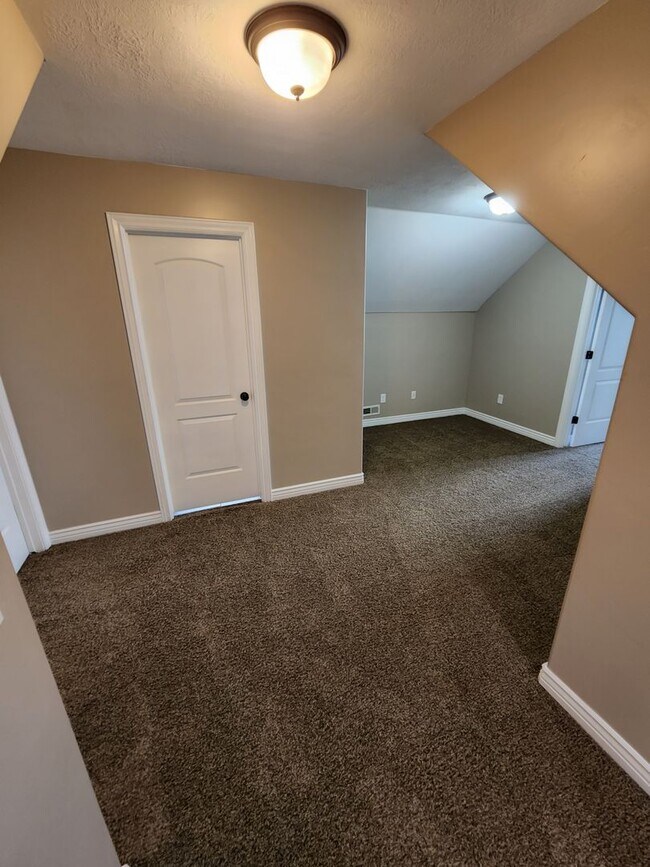 Building Photo - 11369 Hereford Ct
