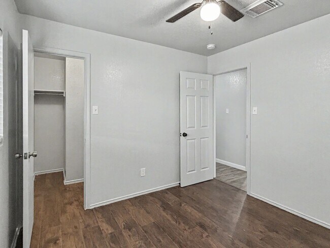 Building Photo - Remodeled Far West-Side Home with Spacious Backyard