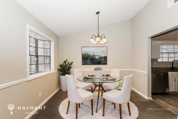 Building Photo - 9370 Woodloop Ct