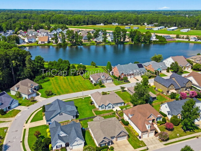 Building Photo - 8029 Crookneck Dr