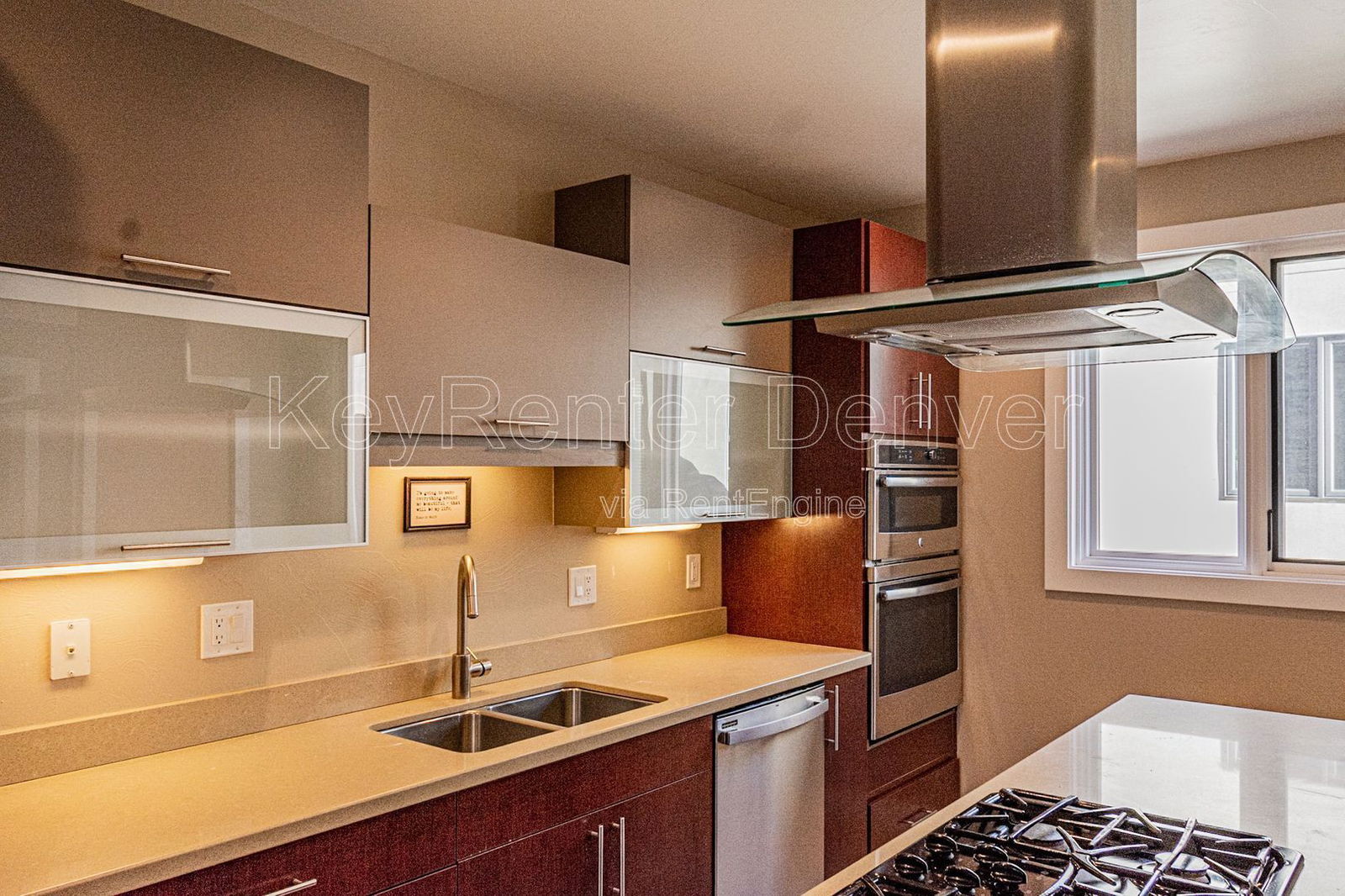 Building Photo - 4186 Utica St