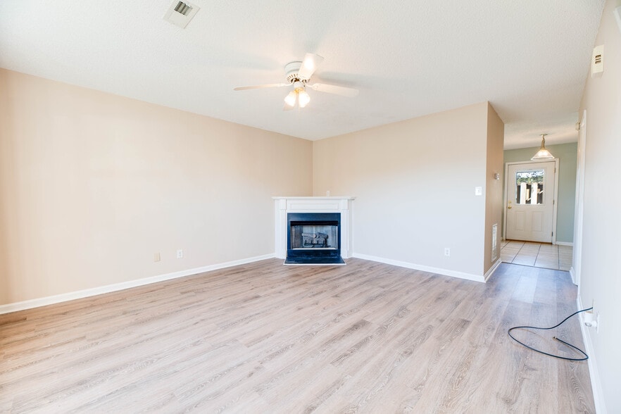 Living Room Overlooking Kitchen - 1216 Allen Rd