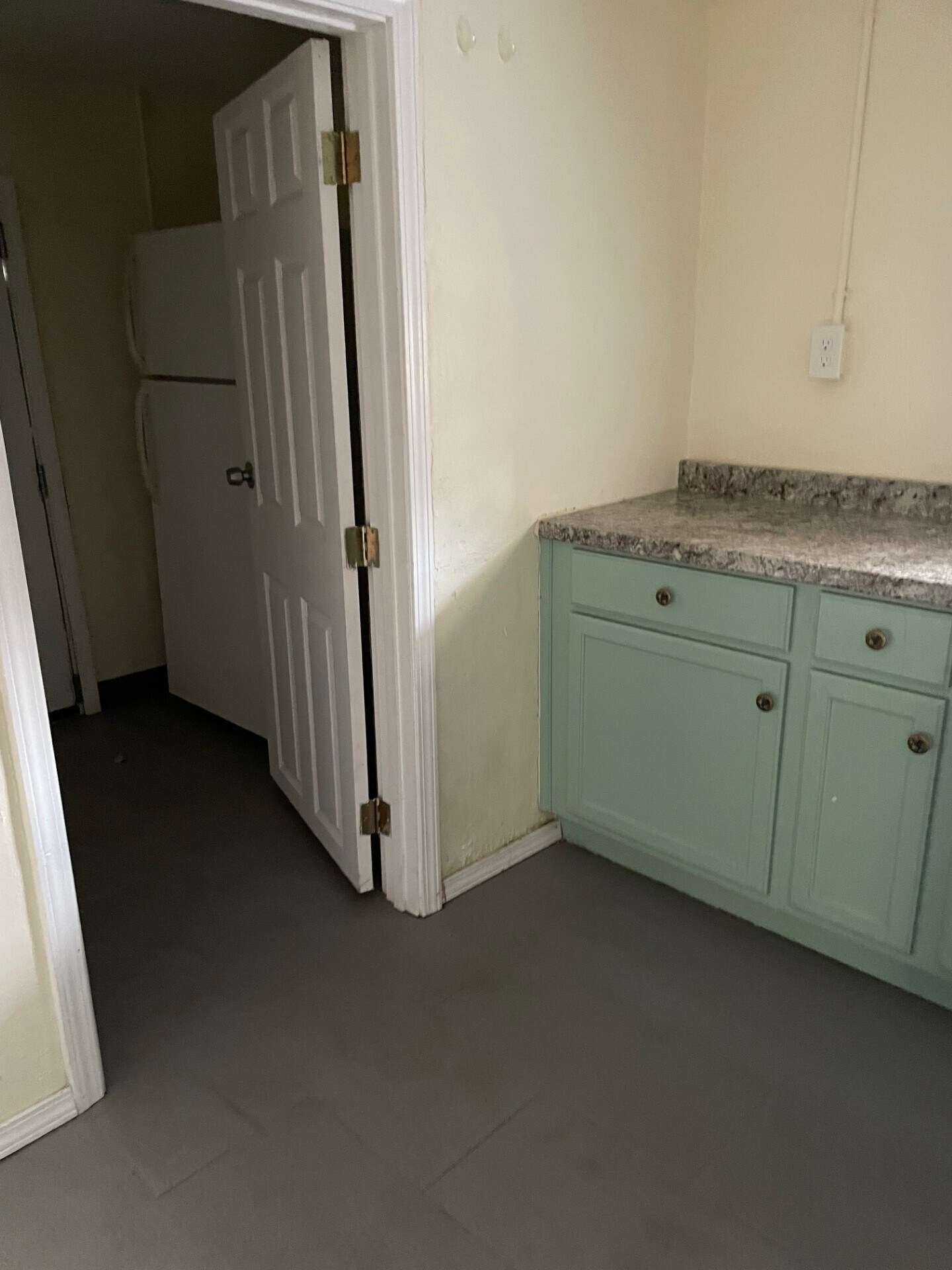 Building Photo - 1143 S Virginia Ave