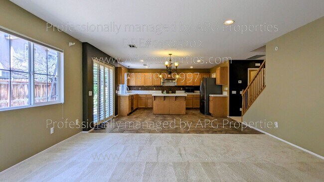 Building Photo - 2439 N Cameo Ct