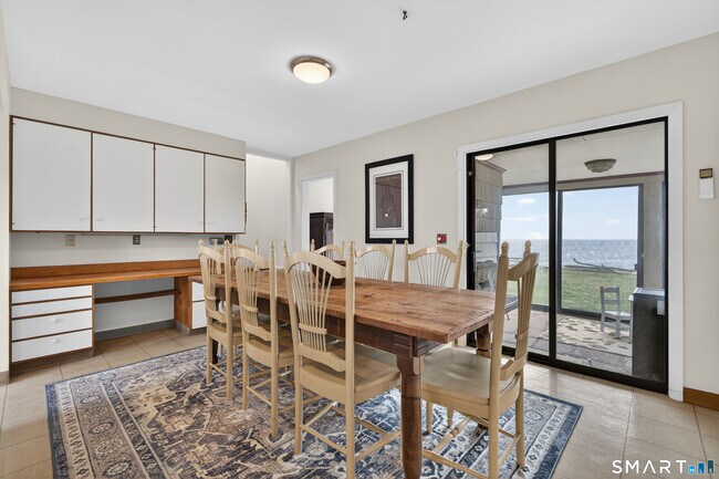 Building Photo - 39 Vineyard Pl