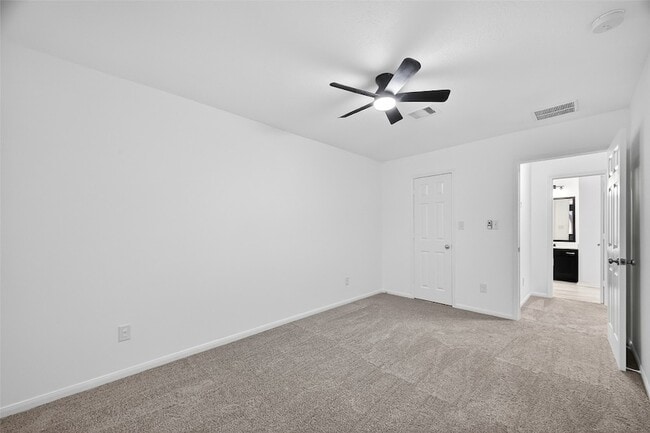 Building Photo - 15807 Sonoma Park Dr