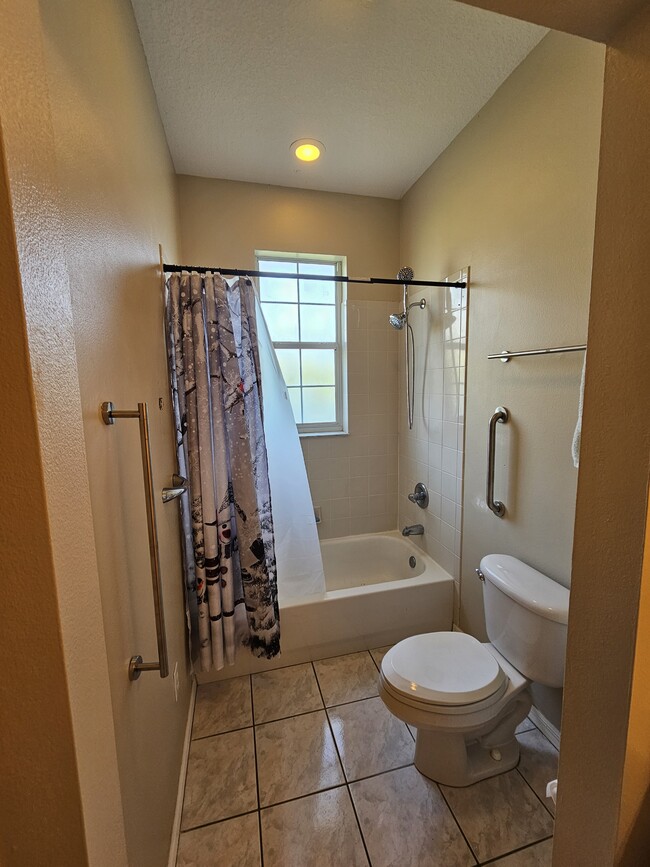 Building Photo - 17817 SE 115th Ct