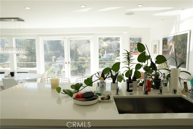 Building Photo - 2115 Groveland Dr